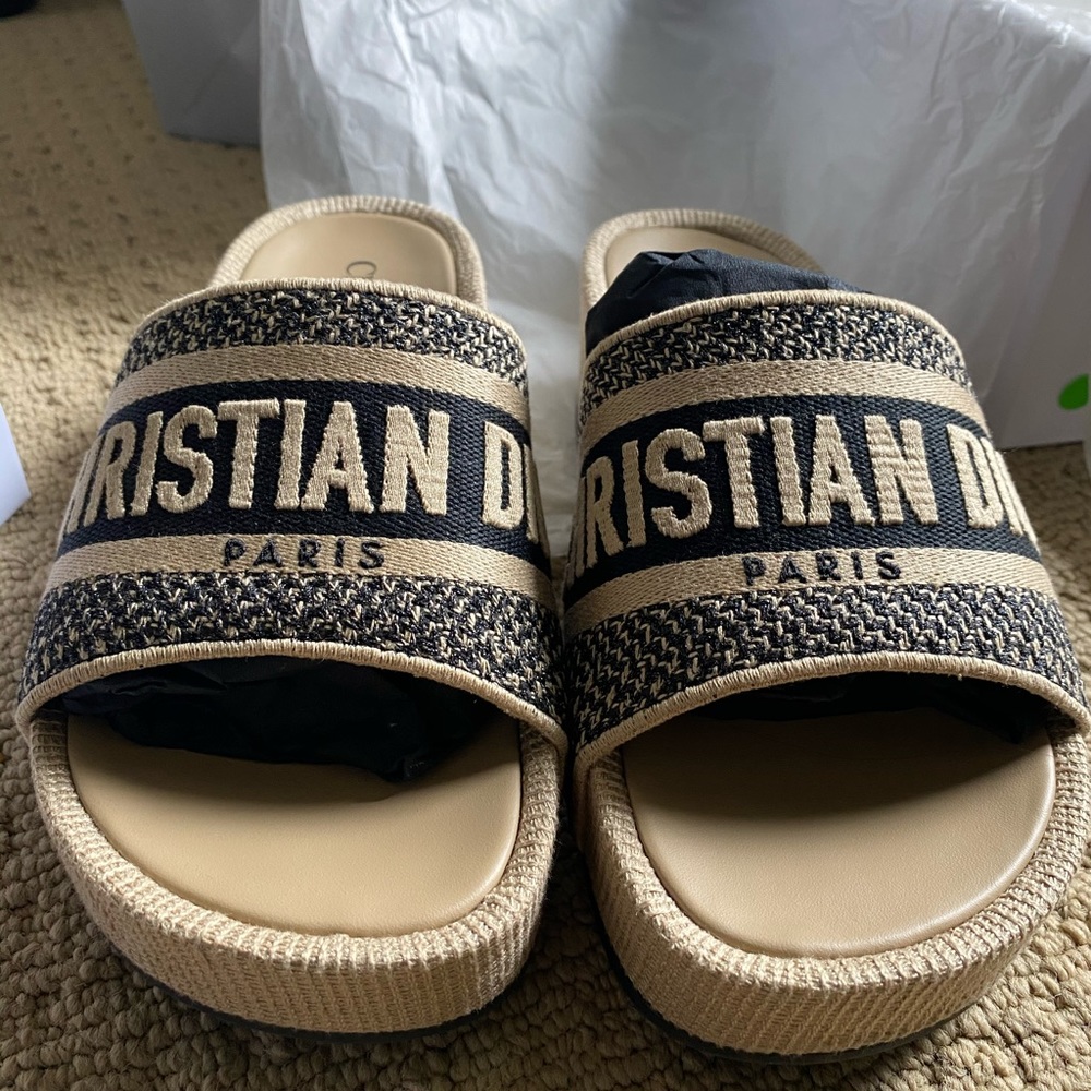 Christian Dior Size 36 Wedges